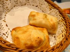 馕坑烤包子-巴扎美食·新疆菜·西域歌舞表演餐厅(新疆大厦店)