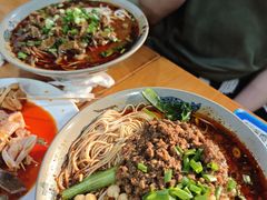 -丁丁猫重庆小面(徐州路店)