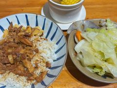 -红猪卤肉饭(大西洋美食城店)