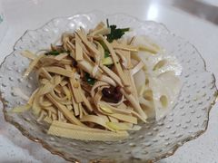-鲁南仔·滕州炒鸡(经三路店)