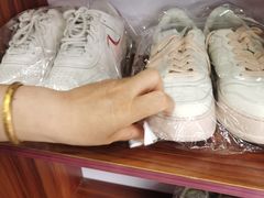 -翰皇直营洗衣洗鞋(望京鹿港店)