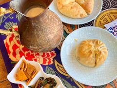 拉丝奶酪饼-蒙亨·手把肉·蒙古包文化主题餐厅(天恒广场店)