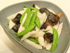 甜豆云耳炒山药-鹿港小镇(金虹桥国际中心店)