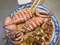 -围炉肉舍•炭烤活鳗•丹东海鲜烤肉(步行街店)