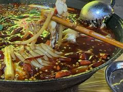 -鸿顺老铁锅美蛙鱼府(解放碑店)