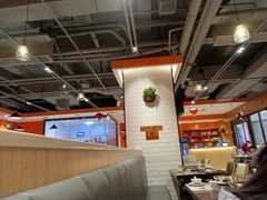 大堂-名门潮牛·鲜牛肉海鲜火锅.烧烤自助餐厅(诚丰广场店)