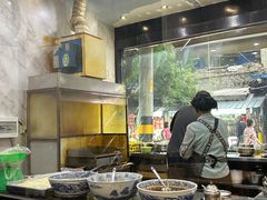-白翔甜食店