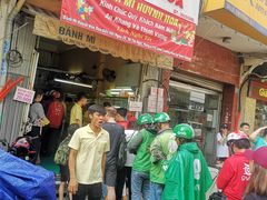 -Bánh Mì Huynh Hoa