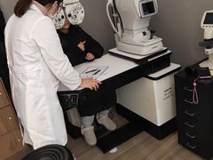 -瑞司视光眼镜·蔡司战略合作眼镜店(新街口店)