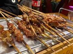 -喝丢一只鞋海鲜烧烤·海肠捞饭(文体街店)