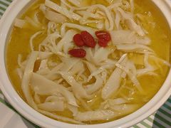 -桂满陇·手作小笼包&江南叫花鸡(中山公园店)