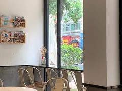 靠窗位-KAFVS咖啡思咖啡馆(香海路店)
