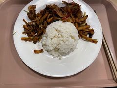 干锅菌菇饭-北大家园食堂