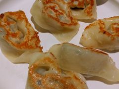 油煎馄饨-蝶园·装修中(BFC外滩金融中心店)