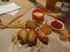 -必胜客(上海新南方商城PH店)