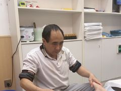 -郑远元专业修脚房(莘朱路店)