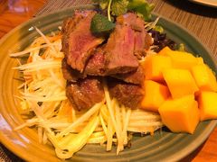 芒果牛肉沙拉-mango tree芒果树泰国餐厅(青岛万象城店)