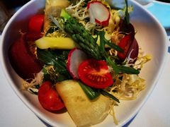 沙拉-AZUR聚(香格里拉饭店)