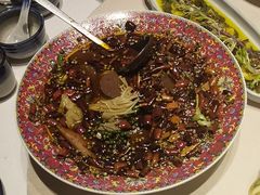 -八府香鸭·啫啫煲(华山路店)