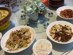 -阿瓦山寨·湘菜现炒·剁椒鱼头王(咸阳总店)