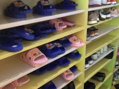 -楠木种子游泳馆(李沧万达店)