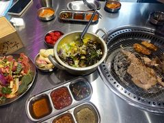 -马路牙子烧烤音乐酒馆(望京店)