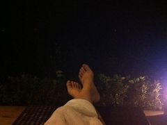 温泉中，正对着天目湖，太暗什么都看不到-天目湖涵田度假村