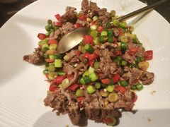 酸菜炒牛肉-喜棠·长沙家宴·海鲜·湘菜(麓谷店)