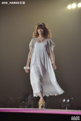 点击看大图 今夏流行的莉花不过比较卷-Godhands美发设计沙龙