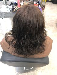 -水灵珑美容造型中心