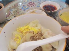 -笑来喜馄饨小笼工坊(通扬路店)