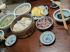 -老新隆牛肉锅贴(新街口店)