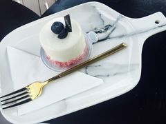 -UNI UNI(环亚凯瑟琳店)