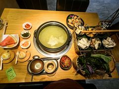 -一朵菌·野生菌探索家火锅(南亚店)