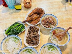 -香辉食馆(新兴路店)