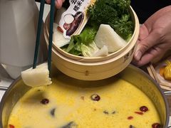 -煲王粤菜餐厅(中侨中心店)