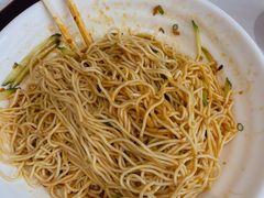 -肥肥虾庄·金牌油焖大虾(汉街SKP店)