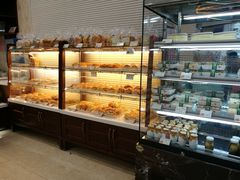面包甜点陈列柜-老大昌(淮海中路店)