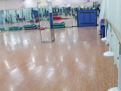 -开阳里游泳健身