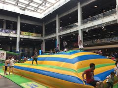 -蒙特利亲子乐园