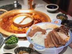 -哥老官重庆美蛙鱼头(五角场合生汇店)
