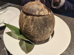 原汁椰子乌鸡功夫炖汤-汤城小厨•粤菜•靓汤(苏州街店)