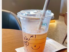-星巴克臻选(上海虹桥新天地三店)