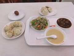 -陈寔包子王·卤煮小肠·京味小吃(龙潭店)