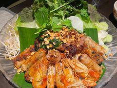 越式手卷拼盘-大头虾越式风味餐厅(光明广场店)