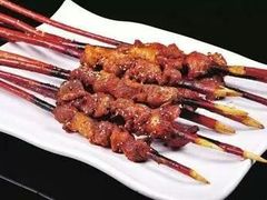 -亮亮烧烤(万松园店)