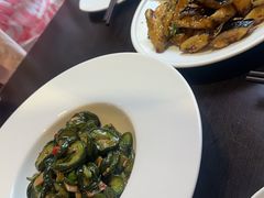 黄瓜钱炒兰花蚌-老牌坊鲁菜名店(聊城美食岛店)
