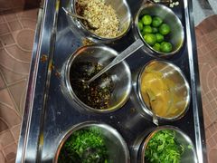 -墨脱石锅椰子鸡•香草鸭•东山羊(大东海店)