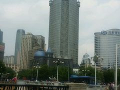 -鸿通城购物中心