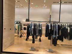 -sandro(港汇恒隆广场店)